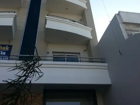Coronel Ramos 158 , Piso 6