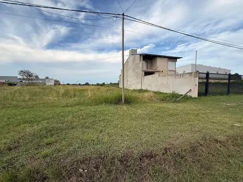 Terreno en Venta 15  mts Fondo