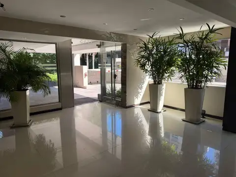 Departamento de 3 ambientes con cochera muy luminoso