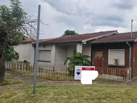 VENTA CASA 4 AMB LOTE PROPIO APTO CREDITO
