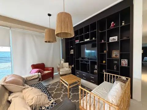 VENTA CASA DE 3 DORMITORIOS BARRIO SAN IGNACIO