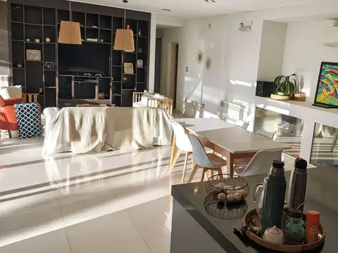 VENTA CASA DE 3 DORMITORIOS BARRIO SAN IGNACIO
