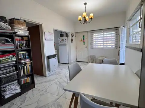 Depto Tipo Casa 2 ambientes con 1 baño
