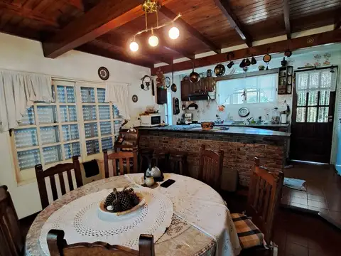 Casa en Venta con 1 cochera