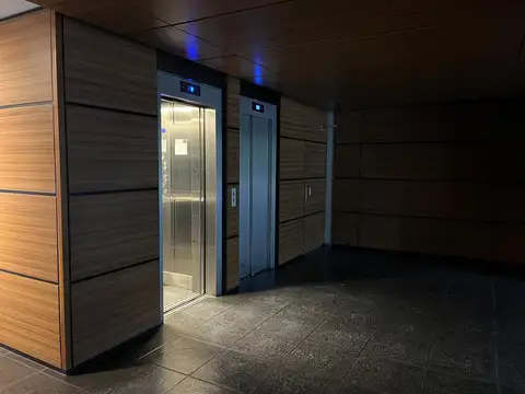 Oficina en Venta con 1 cochera