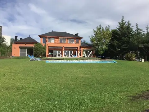 Casa venta 6 ambientes a la alguna Los Castores Nordelta lote de 1400 m2