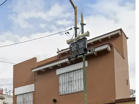 Depto Tipo Casa en Alquiler al Este
