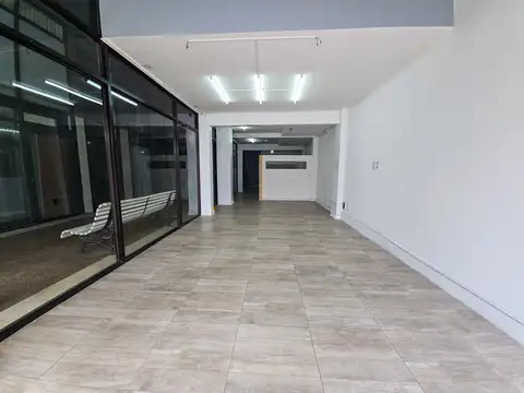 Local 64m2- Av. Juan B. Justo y Santa Fe
