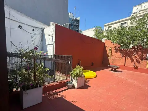 Depto Tipo Casa en Venta 80 años