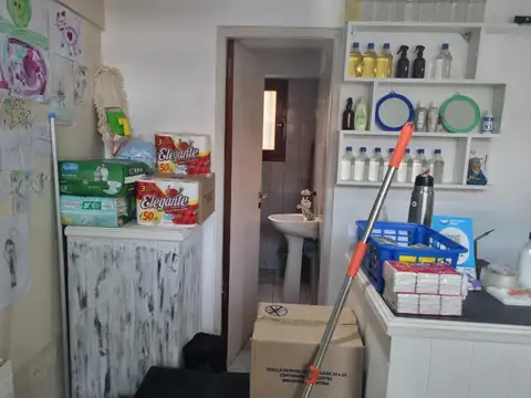 LOCAL COMERCIAL EN VENTA. SOBRE AV. BS.AS.