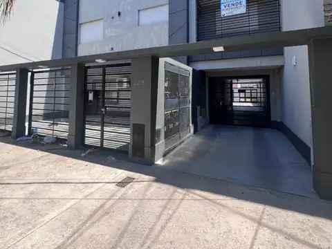 EXCELENTE 2 AMBIENTES CON BALCON