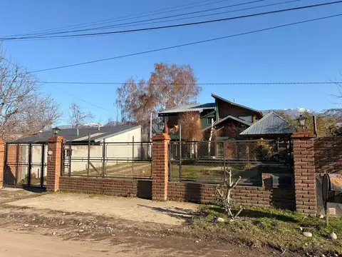 Cómoda Casa Familiar B° La Quintas
