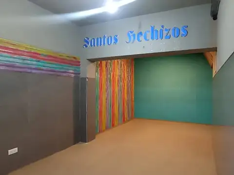 LOCAL COMERCIAL SOBRE AV LA PLATA