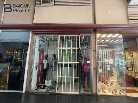 Local en Alquiler en Botanico, $ 1.200.000