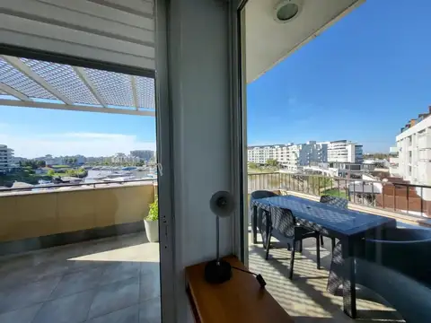 Departamento en Alquiler con 1 cocheras