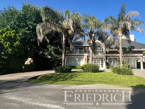 Casa en venta Country Club Banco Provincia