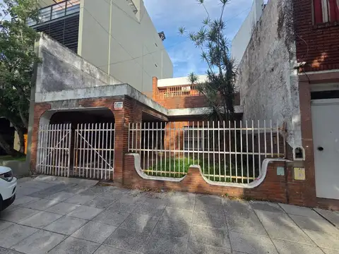 Casa en venta- 6 ambientes - Villa del Parque