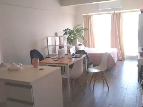 MONOAMBIENTE CON BALCÓN AL FRENTE, COCHERA Y AMENITIES – PATERNAL