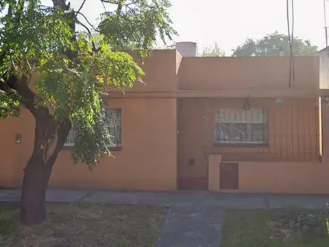 Casa estilo americana 3 ambientes en Hurlingham