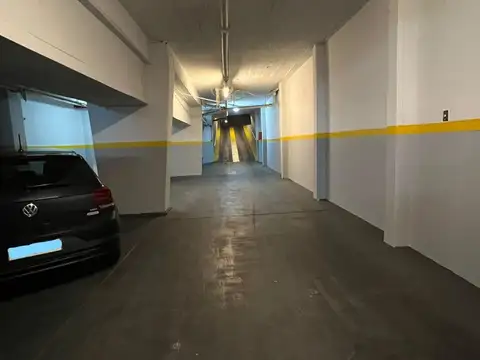 Cochera en Venta Cubierta