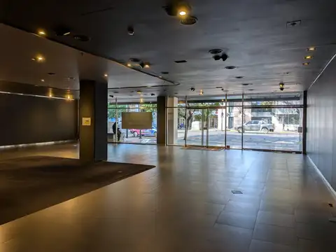 Local en Alquiler en Núñez, USD 14.000