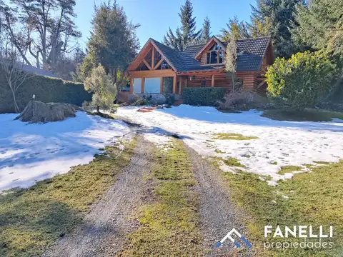 Hermosa casa en Altos de Manzano (cód. 146)