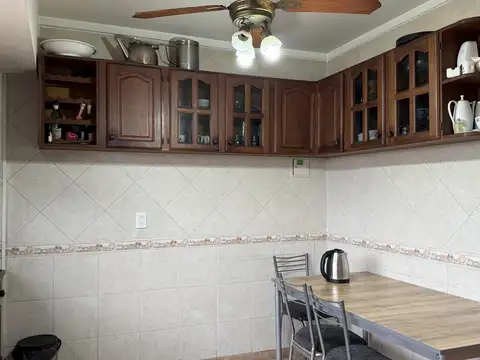 Departamento 4 ambientes con 2 baños