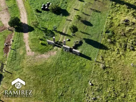 Campo en Venta con Alambrado