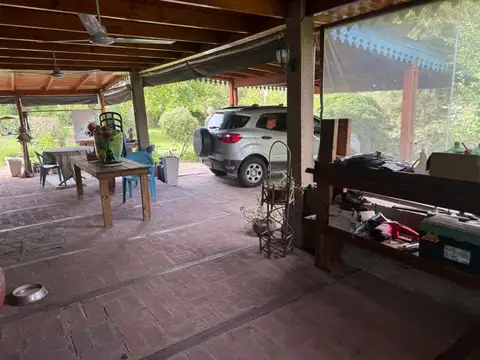 Casa en Venta con 2 cocheras