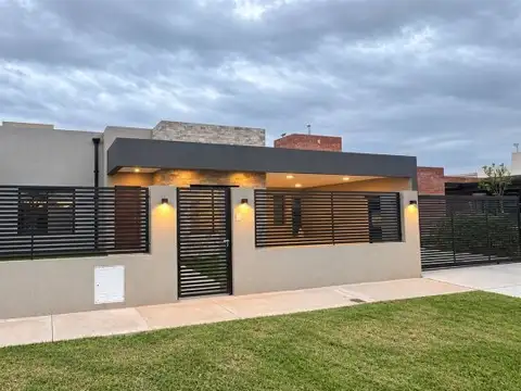 Casa de 3 dormitorios - Don Mateo