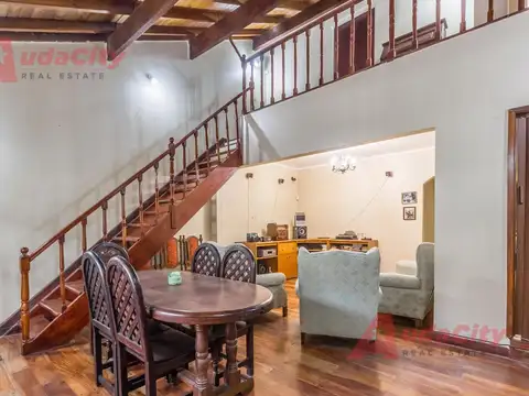 Casa 5 ambientes con 3 baños