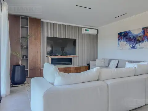 Casa en Alquiler 1 año