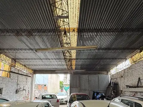 EN VENTA - GALPÓN Y CASA SOBRE BV. RONDEAU - LA FLORIDA