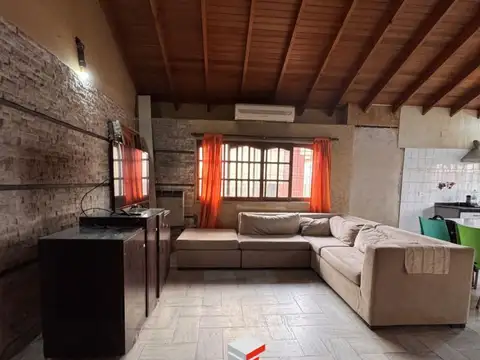 Alquiler PH 3 ambientes Billinghurst