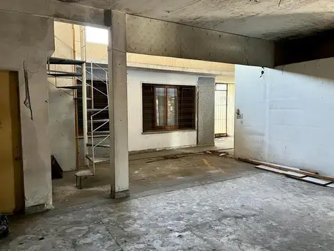 Local en Venta Via Pública