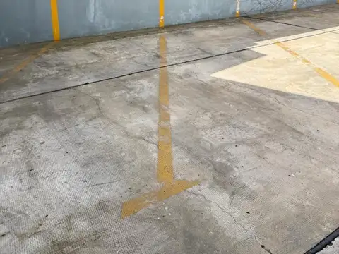 Cochera en Venta Fija