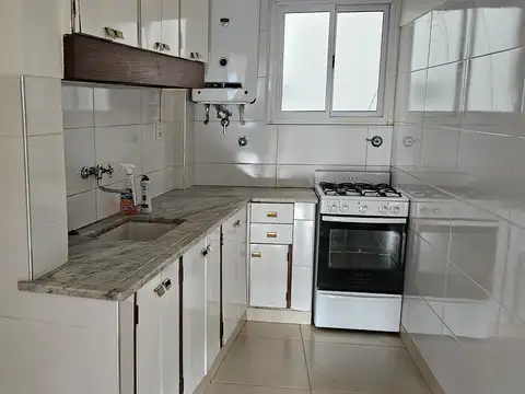 Billinghurst 1400, Piso 5