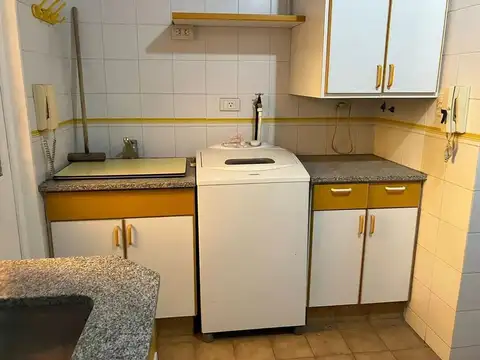 Depto Tipo Casa 7 ambientes con 2 baños