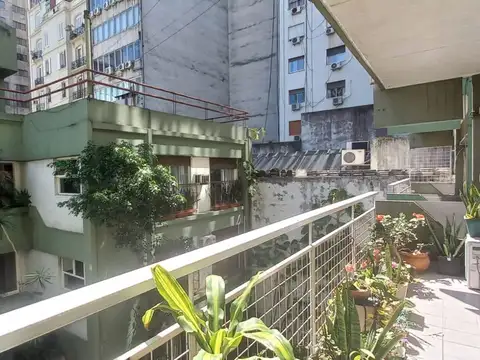 VENTA DEPARTAMENTO 5 AMBIENTES CON COCHERA - RETIRO