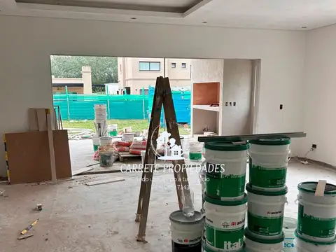 Casa en Venta en Presidente Derqui, USD 210.000