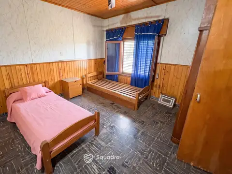 Casa 7 ambientes con 1 baño