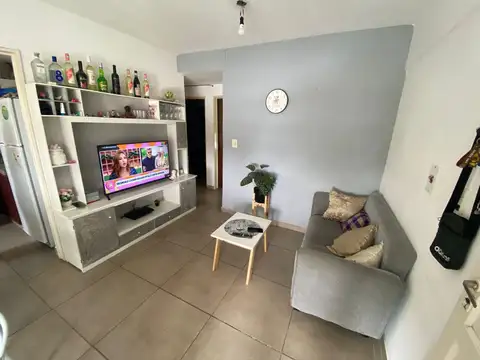 Departamento en Venta en Villa Elvira, USD 26.000