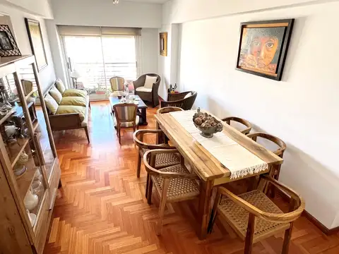 Arcos 2200, Piso 14