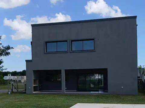 Casa en Alquiler A Estrenar