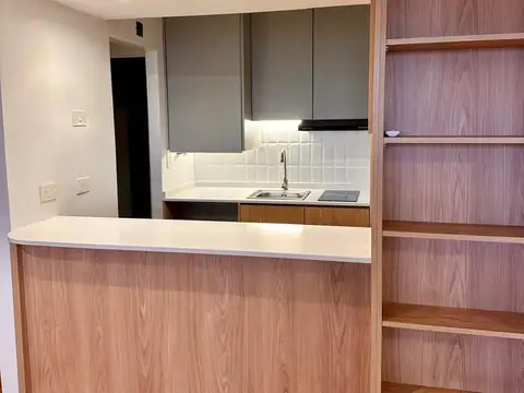 Viamonte 700