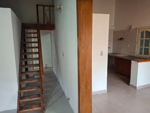 Vendo casa de 2 dormitorios.