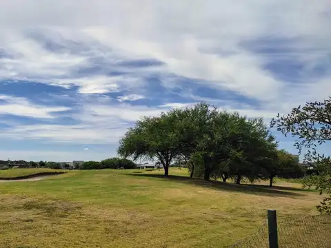 Casa en Venta con 5 cocheras