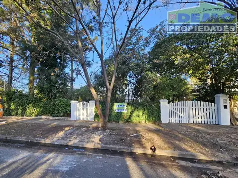 Casa en Alquiler con 1 cochera