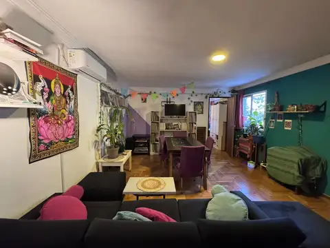 Venta departamento 3 ambientes + espacio adicional en Villa Crespo