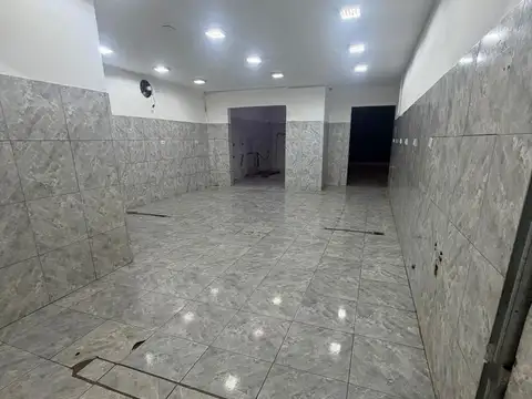 LOCAL COMERCIAL SAN VICENTE CENTRO